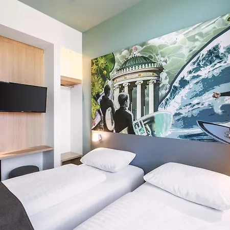 Hotel Muenchen-trudering 3*