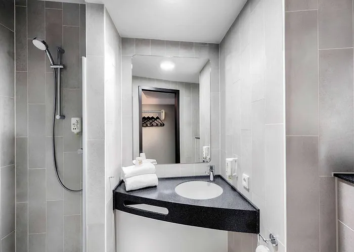 Otel Muenchen-trudering 3*